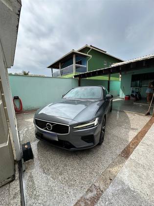 VOLVO S60 2.0 T8 R-DESIGN HÍBRIDO 4P AUTOMÁTICO VOLVO S60 2.0 T8 R-DESIGN HÍBRIDO 4P AUTOMÁTICO